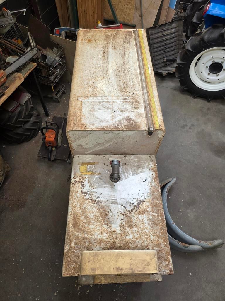 Vintage oliedrums/ voorraad tanks 200 liter, Ophalen of Verzenden