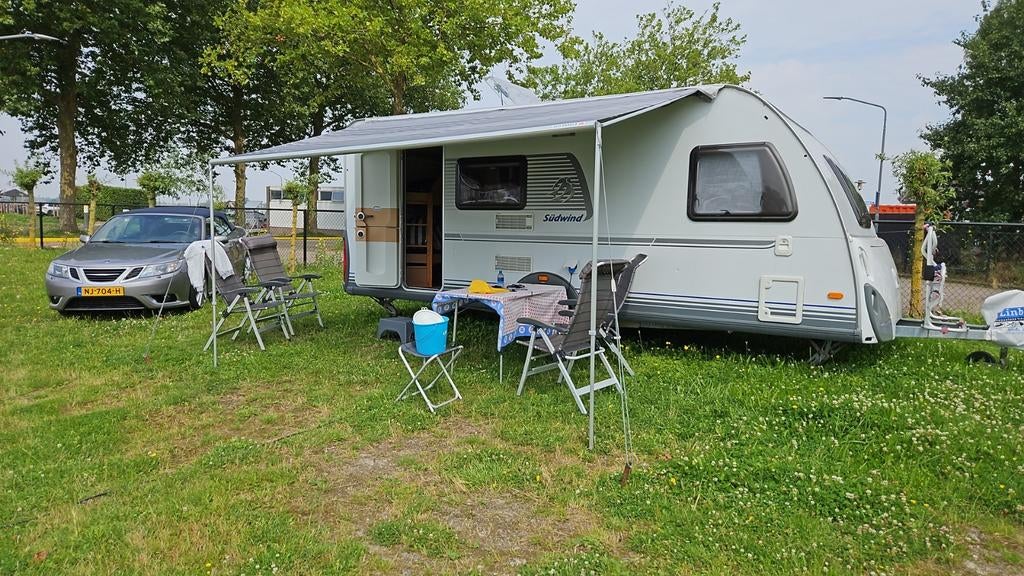 Knaus Südwind 500FSK (2009) en isabella opus 300 voortent, Caravans en Kamperen, Caravans, 75 kg, Vast bed, Treinzit, Particulier