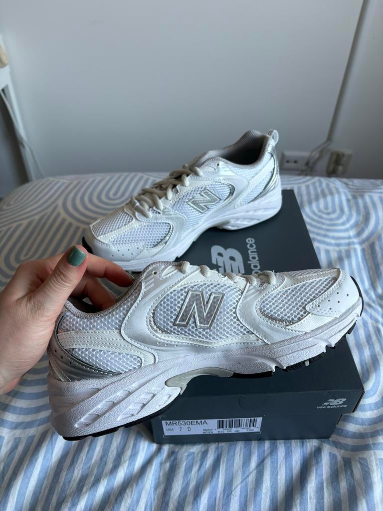 New Balance 530 - Maat 40 - Helemaal nieuw, Kleding | Dames, Schoenen, Ophalen of Verzenden, Nieuw, Wit, Sneakers of Gympen