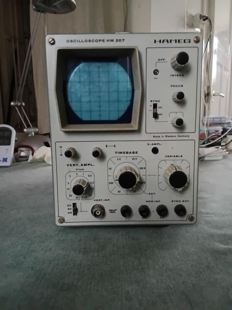 Vintageĥ Hameg analoge Oscilloscoop HM 207, Ophalen of Verzenden, Zo goed als nieuw, Overige meters