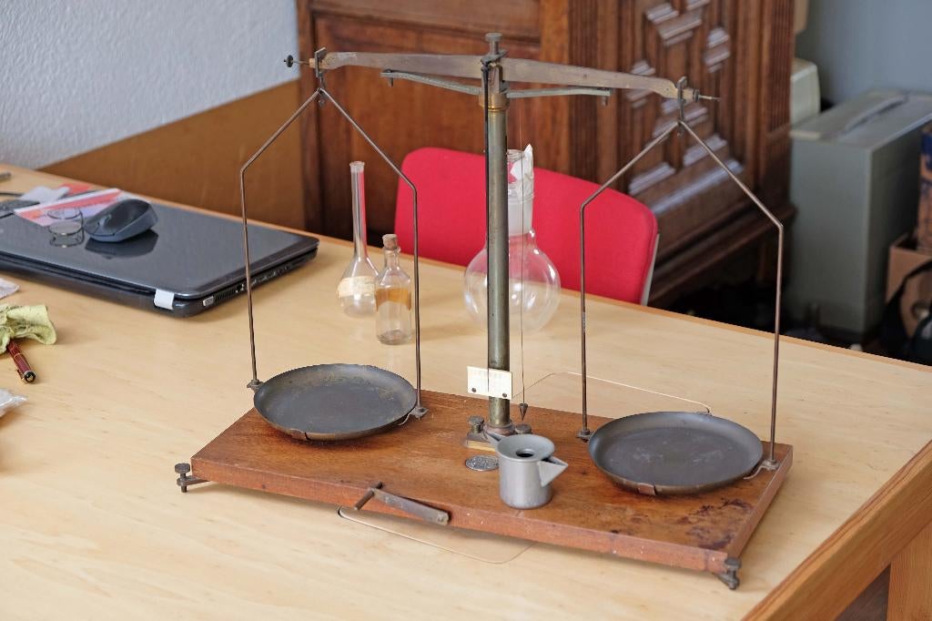 Apotheekbalans Becker's Sons, Antiek en Kunst, Antiek | Gereedschap en Instrumenten, Ophalen