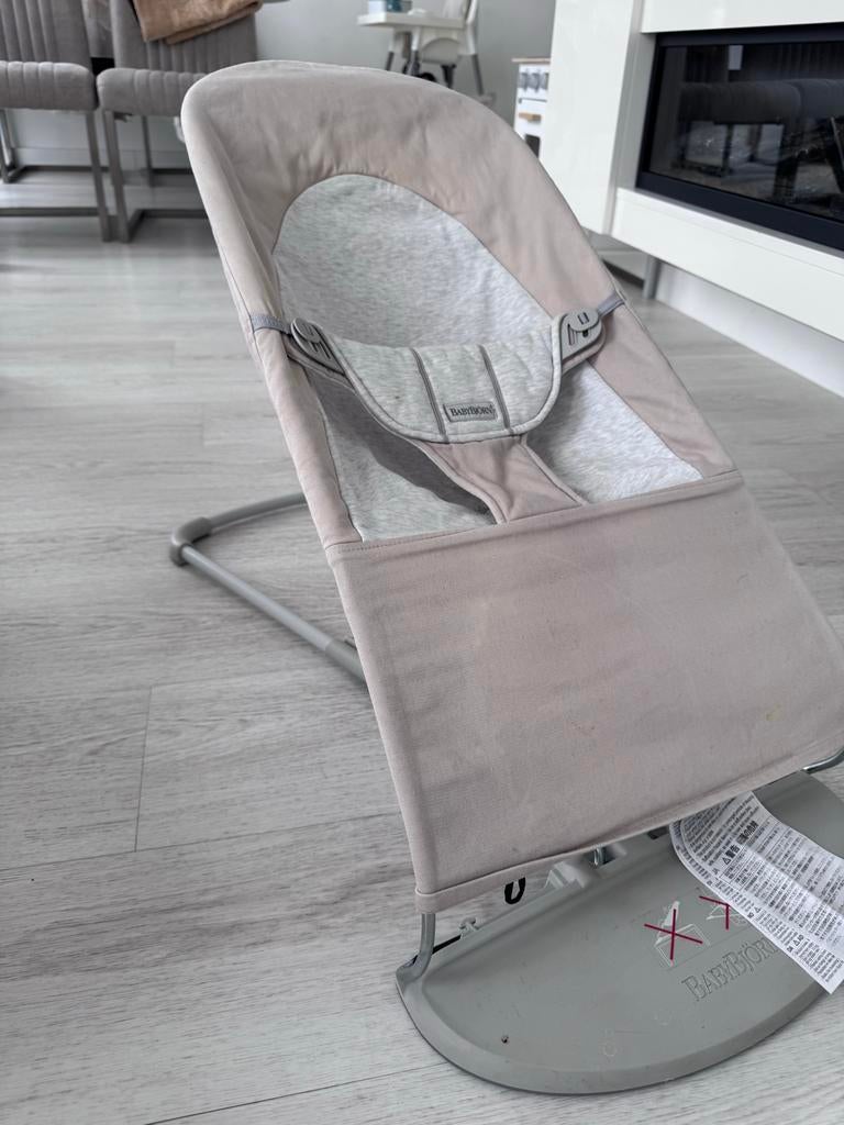 BabyBjörn Balance Soft Wipstoel Khaki Beige, Kinderen en Baby's, Wipstoeltjes, Overige merken, Gebruikt, Wipstoel, Ophalen of Verzenden
