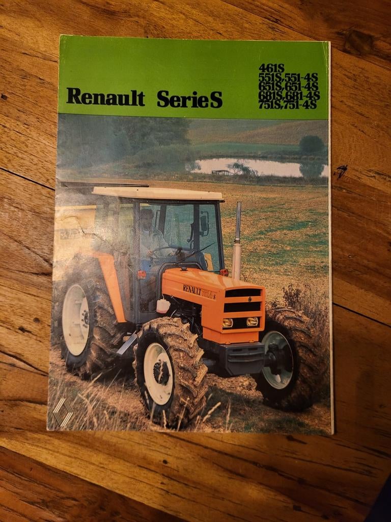 tractor folder Renault SerieS, Ophalen of Verzenden, Zo goed als nieuw, Folder