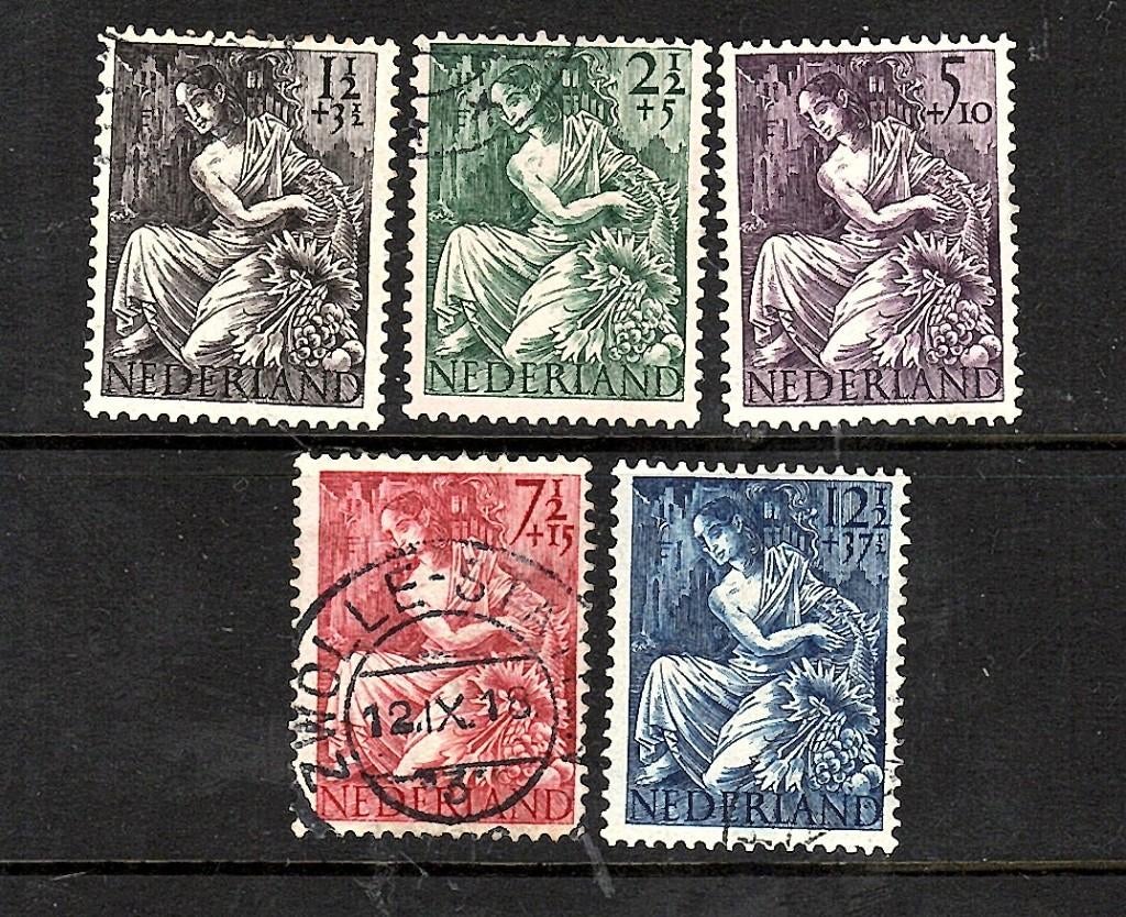 560Nvph449-453 nationale-hulpzegels zegels 1946gebruikt zie, Ophalen of Verzenden, Na 1940, Gestempeld