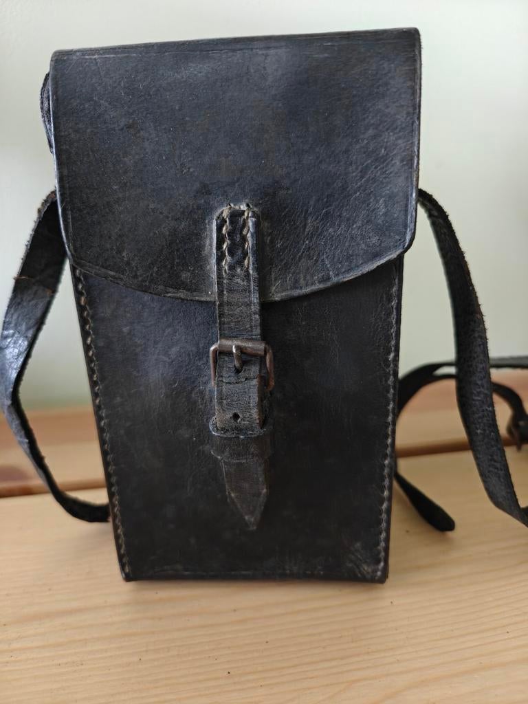 Leren kaarthouder uit de Tweede Wereldoorlog., Ophalen of Verzenden, Landmacht, Nederland