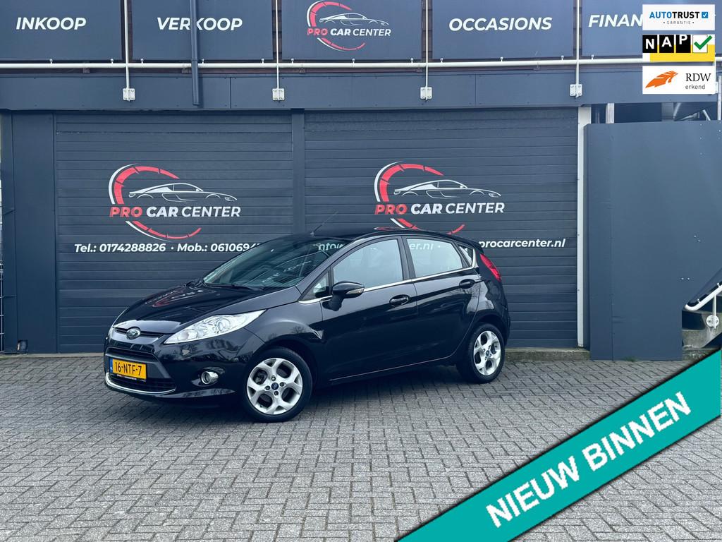 Ford Fiesta 1.25 Titanium AIRCO|STOEL.VER|EL.RAMEN|LMV|APK|N, Voorwielaandrijving, Euro 5, Stof, 1242 cc