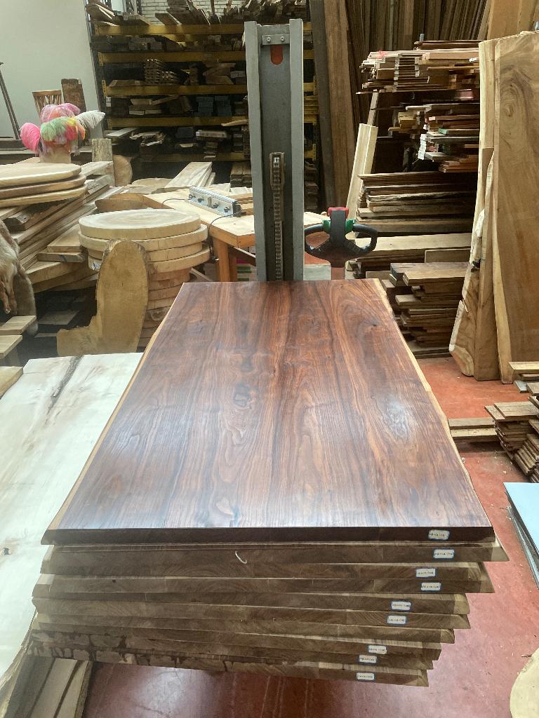 Amerikaans noten tafels en wandplanken, Ophalen, 25 tot 50 mm, Overige typen, Nieuw