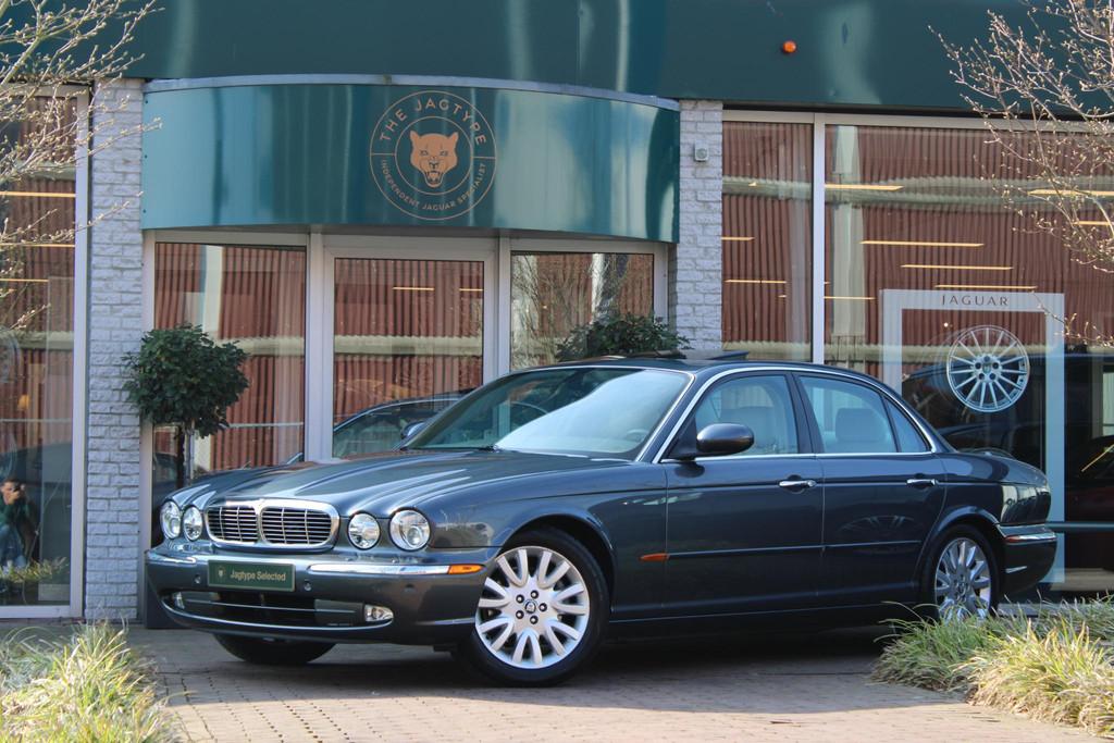 Jaguar XJ 3.5 V8 Executive, Auto's, Jaguar, Bedrijf, Te koop, XJ, ABS, Adaptive Cruise Control, Airbags, Airconditioning, Alarm