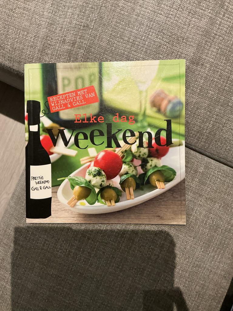 Elke dag weekend receptenboek Gall & Gall, Boeken, Ophalen of Verzenden, Gelezen