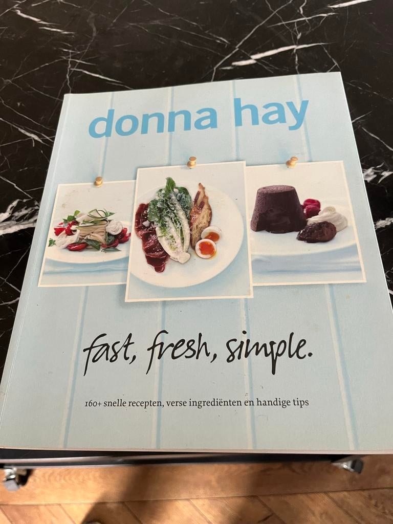 Kookboek Donna Hay: fast, fresh, simple, Gelezen, Hoofdgerechten, Ophalen of Verzenden, Gezond koken
