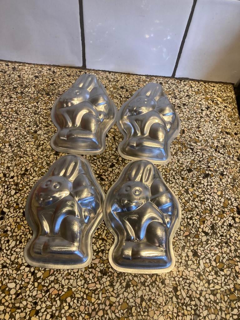 Set bakvormpjes hazen, Antiek en Kunst, Ophalen of Verzenden