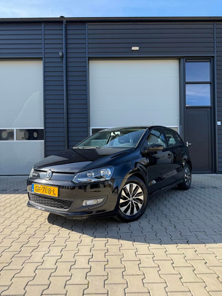 Volkswagen Polo 1.0 TSI 70KW Bluemotion 2015 1e eigenaar, Auto's, Volkswagen, Voorwielaandrijving, Stof, 95 pk, Zwart
