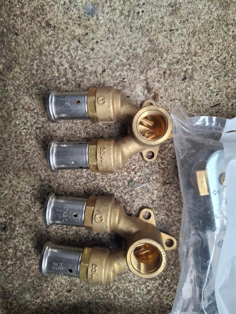 Henco Muurplaat Dubbel - 16x1/2x16x1/2, Overige materialen, Minder dan 20 mm, Overige typen, Nieuw