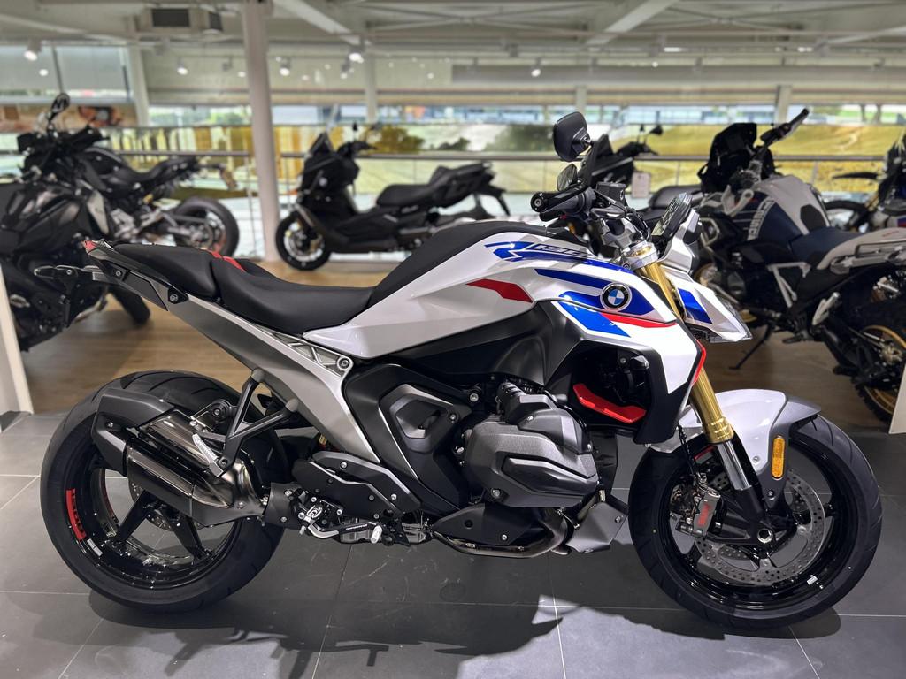 BMW R 1300 R | Comfort Package | Dynamic Package | Performan