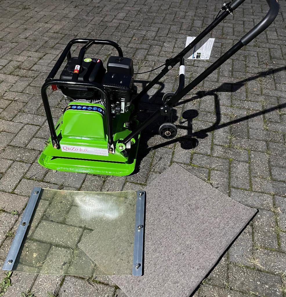 trilplaat, bestrating, stenenknipper, Ophalen, ., Zo goed als nieuw, .