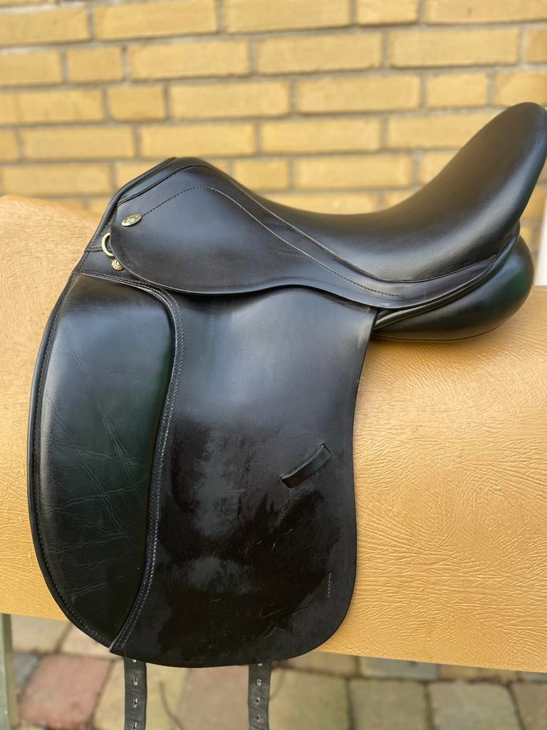 Kentaur Young dressage 16,5 mw  (gratis passervice mogelijk), Dieren en Toebehoren, Paarden en Pony's | Zadels, Zeeasterweg, Ophalen of Verzenden