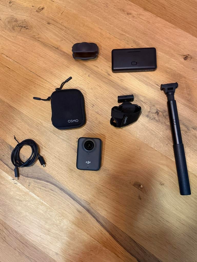 DJI Osmo 360 Camera incl. accessoires, Audio, Tv en Foto, Actiecamera's, Zo goed als nieuw, Overige merken, Ophalen of Verzenden