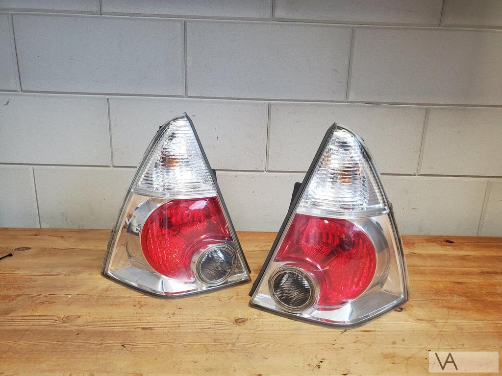 Daihatsu YRV Young RV  achterlicht set turbo 2001 -2005 €100, Ophalen of Verzenden, Gebruikt, Daihatsu