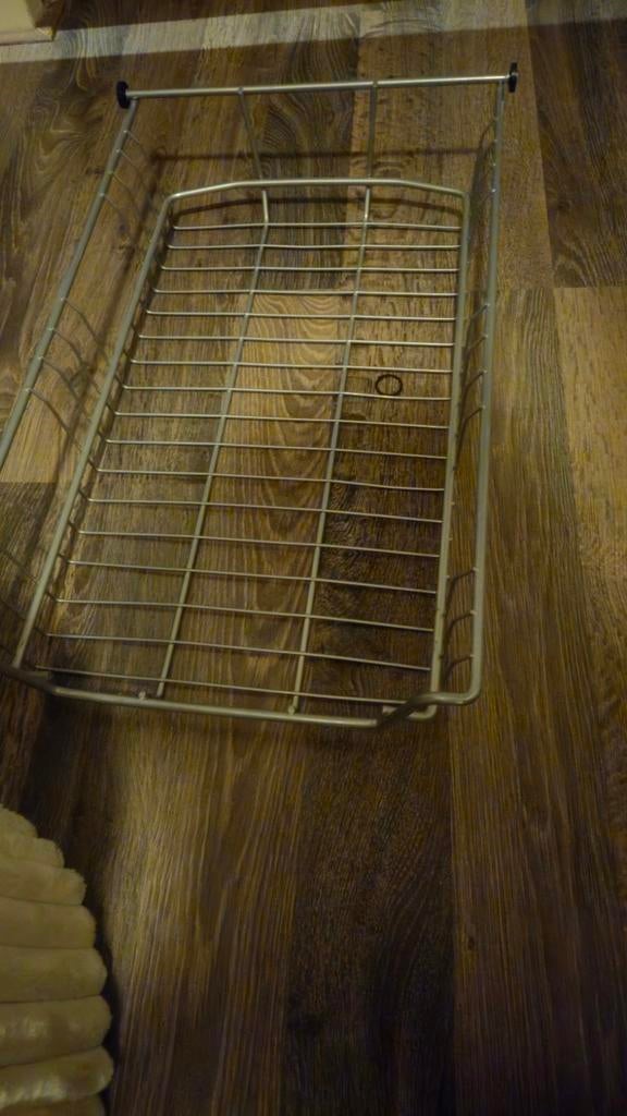 Ikea Uitschuifbare Draadmand, Huis en Inrichting, Ophalen, Zo goed als nieuw