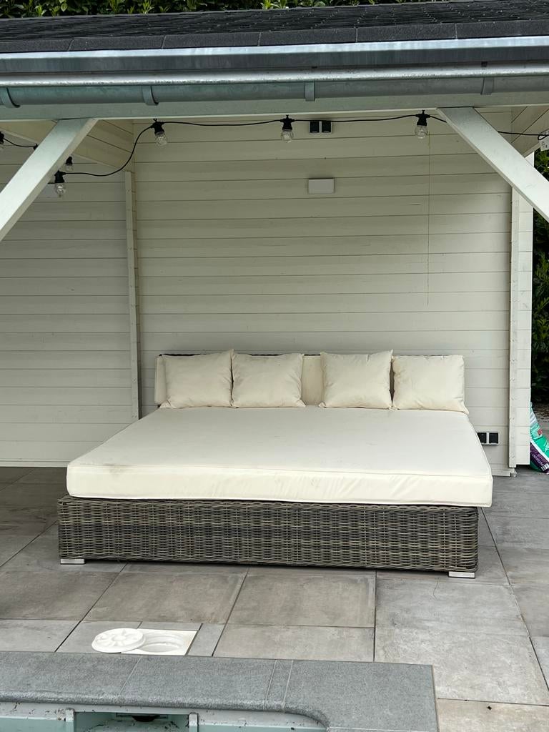 Loungebed 220x200 - Wit, Zwart, Grijs  Nieuw!! Afhaal Venlo, Ophalen of Verzenden, Nieuw, Rotan