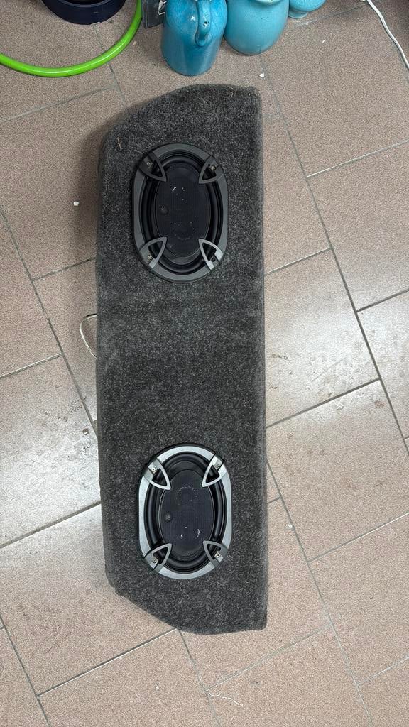 Hoedenplank met ingebouwde speakers, Zo goed als nieuw, 120 watt of meer, Front, Rear of Stereo speakers, Ophalen