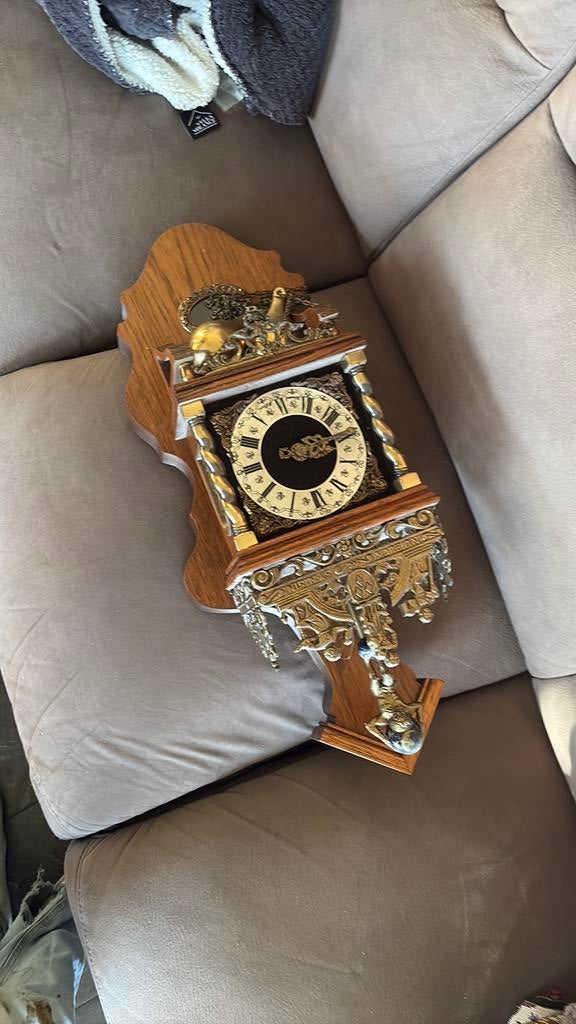 Antieke klok, Ophalen