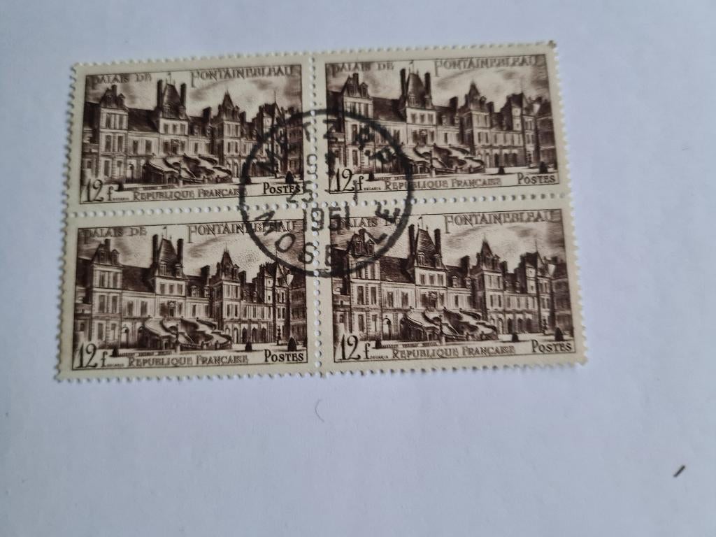 7789 frankrijk blokje kasteel van fontainebleau 1951, Verzenden