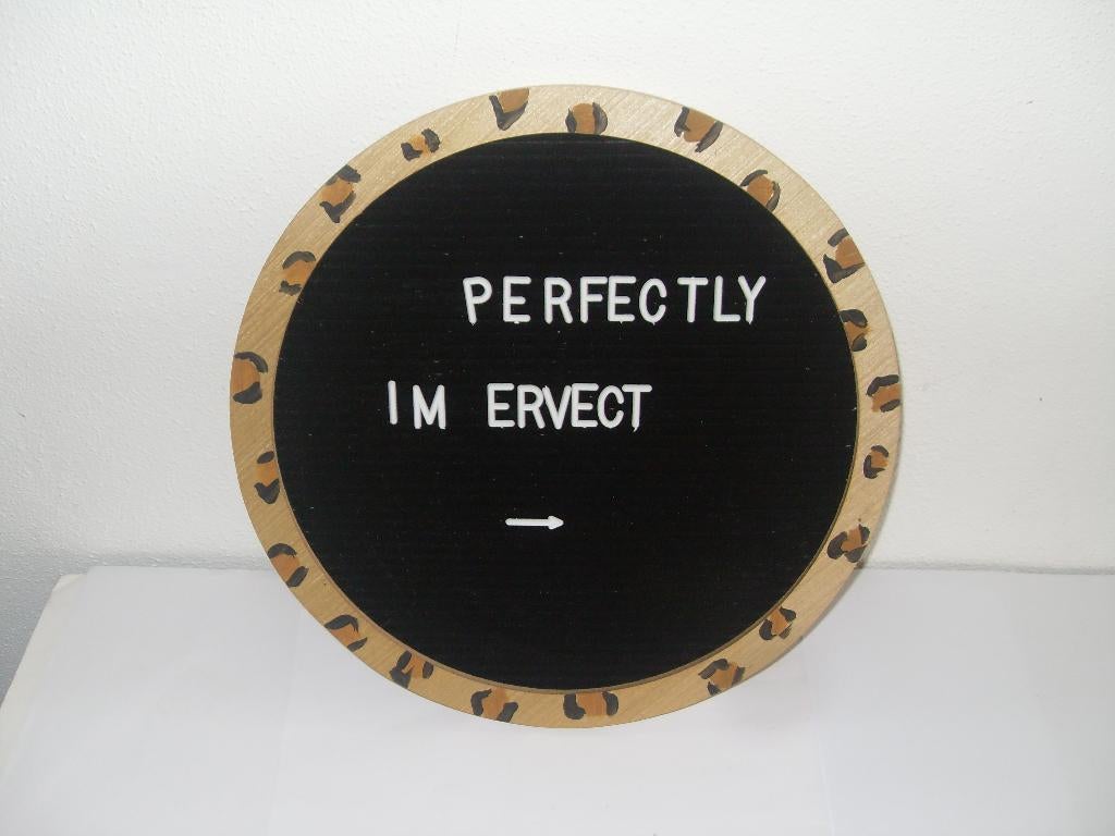 Letterbord rond / hout / panter, Huis en Inrichting, Woonaccessoires | Tekstborden en Spreuken, Ophalen of Verzenden, Zo goed als nieuw