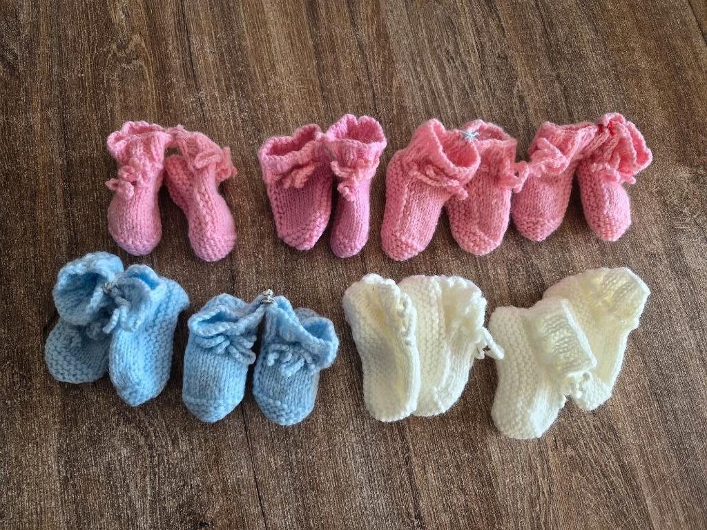 babysokjes gebreid, Ophalen of Verzenden, Nieuw, Jongetje of Meisje, Slofjes