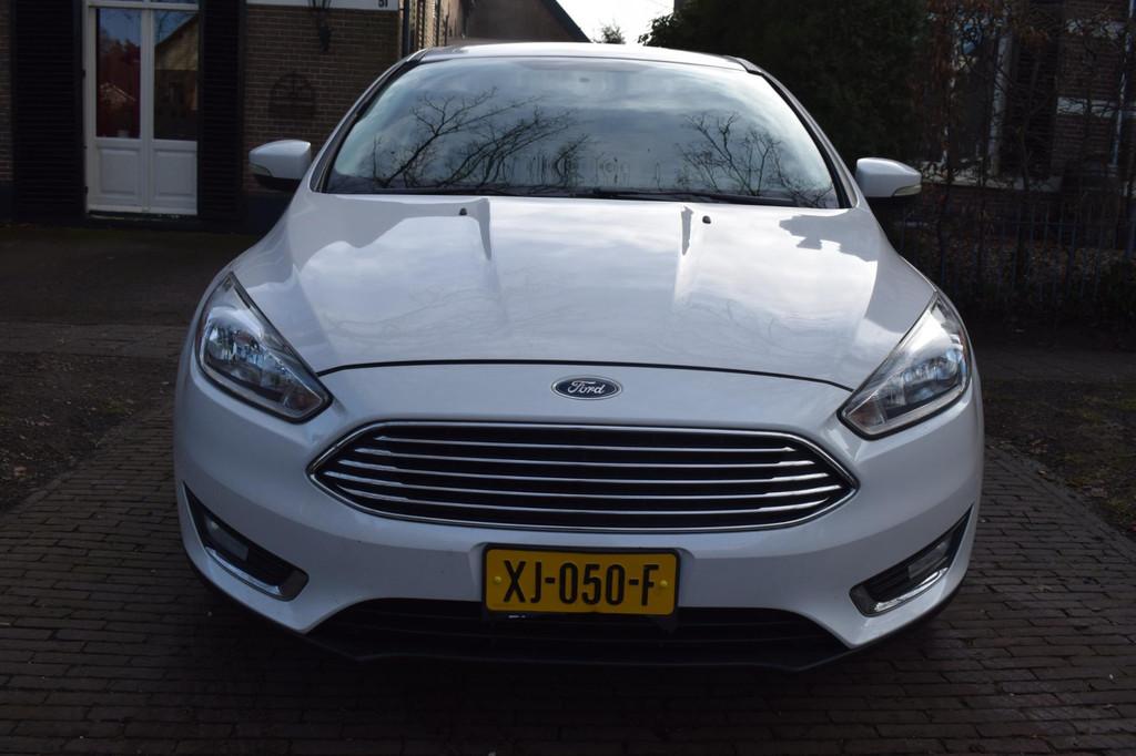 Ford FOCUS 2.0 Automaat Uniek, Euro 6, 4 cilinders, Wit, Leder