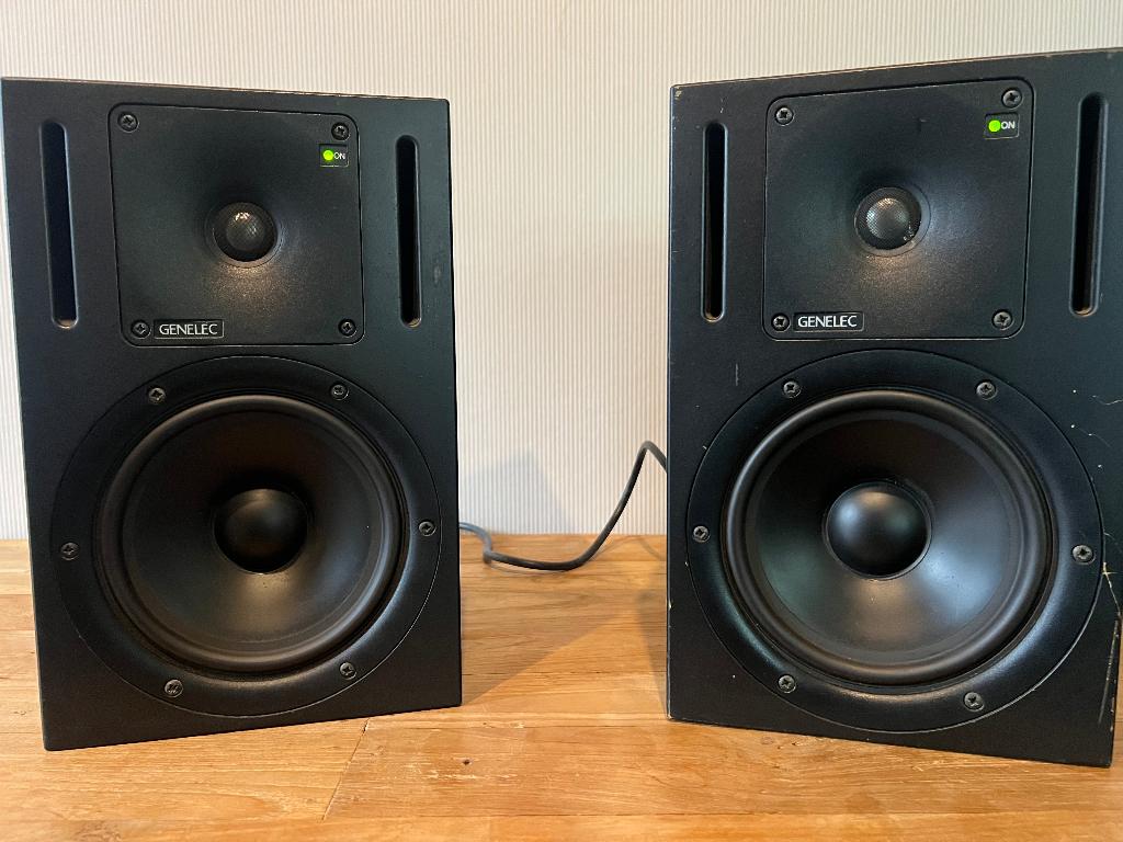 genelec 1030 a studio monitors, Ophalen of Verzenden, Zo goed als nieuw, Audio