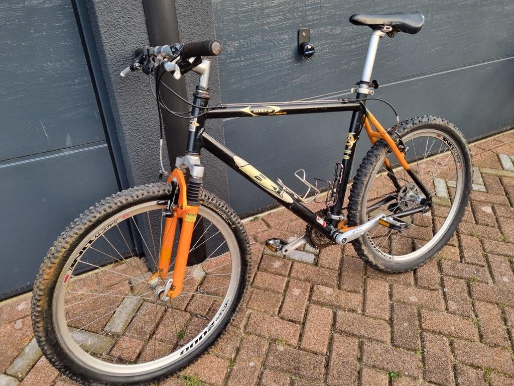 B1 26 inch Heren ATB fiets - 28 versnellingen, Fietsen en Brommers, Fietsen | Mountainbikes en ATB, Overige merken, Gebruikt, Hardtail