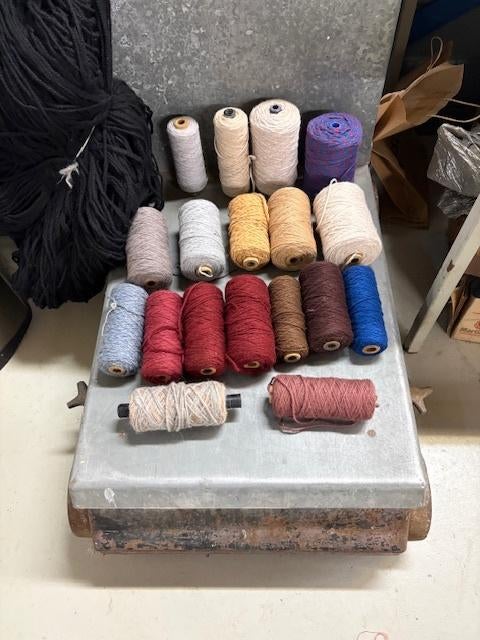 tuftwol, Ophalen, Zo goed als nieuw, Breien, Patroon of Boek