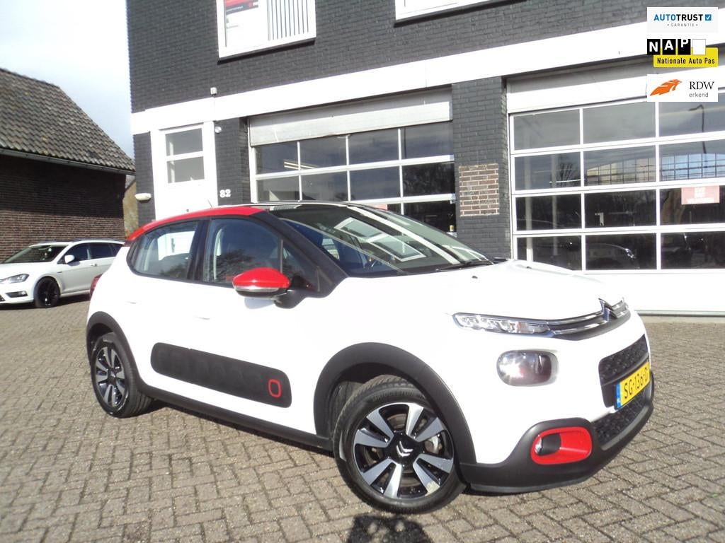 Citroen C3 1.2 PureTech S&S Shine Camera Trekhaak Cruise, Gebruikt, 1199 cc, 450 kg, Origineel Nederlands