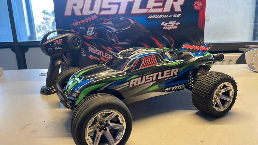 Traxxas Rustler 2wd Brushless incl LiPo accu en lader, Elektro, Auto offroad, Ophalen of Verzenden, Zo goed als nieuw