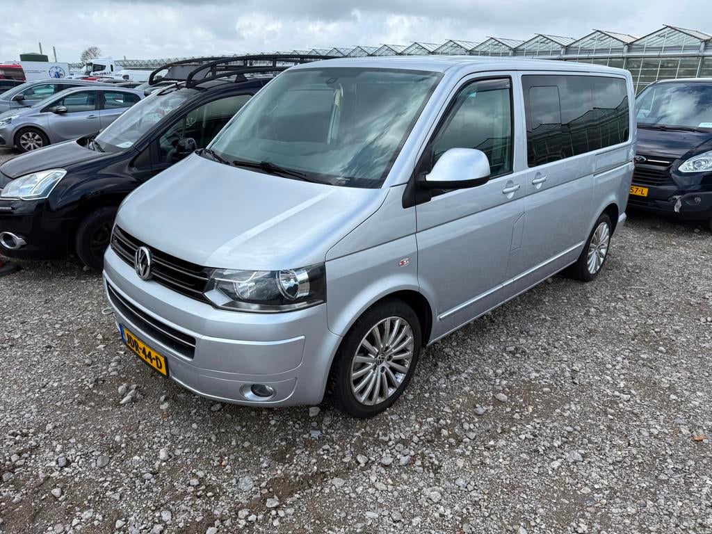 Volkswagen Transporter Multivan 2010 * 2.0 TDI L1H1 Highline, Euro 5, 2081 kg, Gebruikt, 8 stoelen