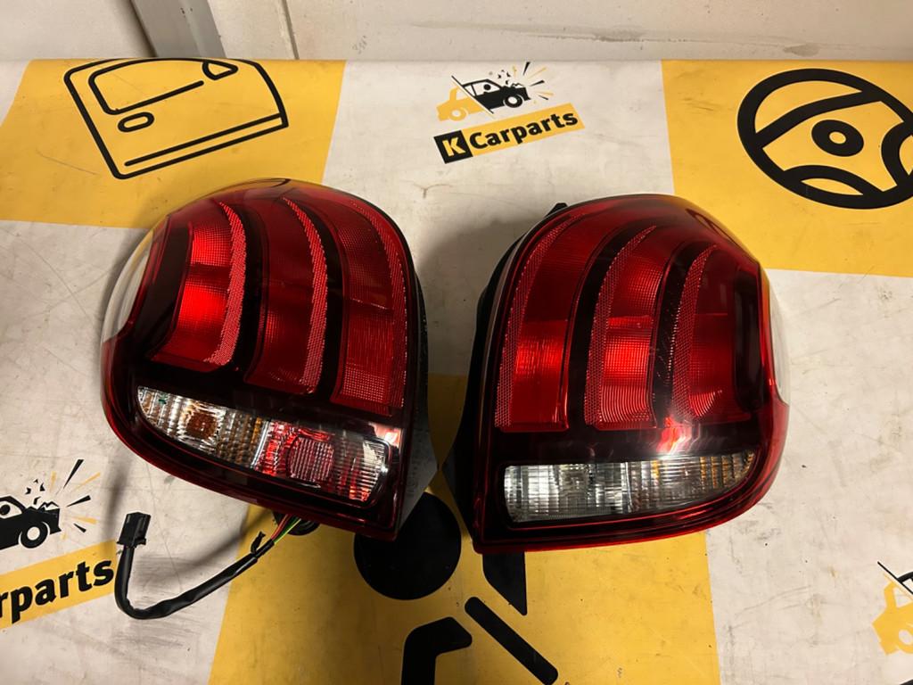 Peugeot 108 achterlicht set L+R 81560-0h132- 81550-0h132