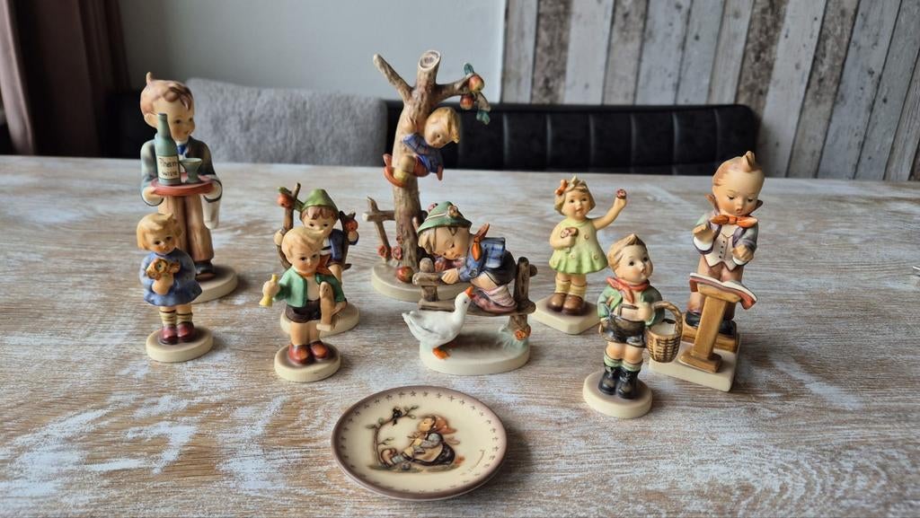Leuke verzameling Hummel beeldjes uit diverse periodes, Verzamelen, Ophalen of Verzenden, Zo goed als nieuw, Hummel