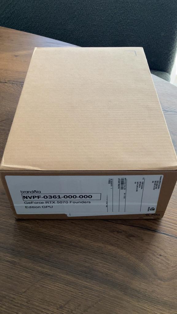 *NIEUW* NVIDIA GeForce RTX 5070 Founders Edition videokaart, Overige soorten, Nieuw, Ophalen of Verzenden, HDMI
