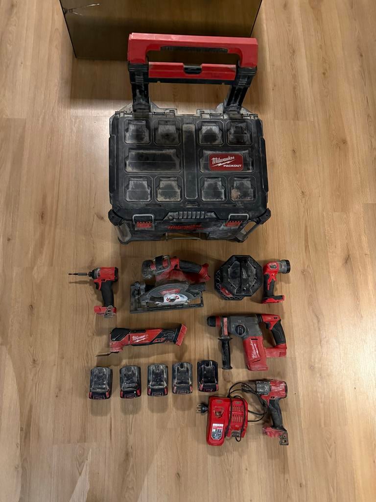 Milwaukee gereedschap set, Ophalen of Verzenden, Gebruikt, Overige typen, Klopboormechanisme