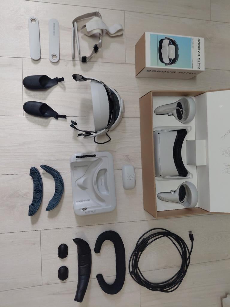 Oculus quest 2 (goed als nieuw) met accessoires, Spelcomputers en Games, Virtual Reality, Ophalen of Verzenden, Zo goed als nieuw