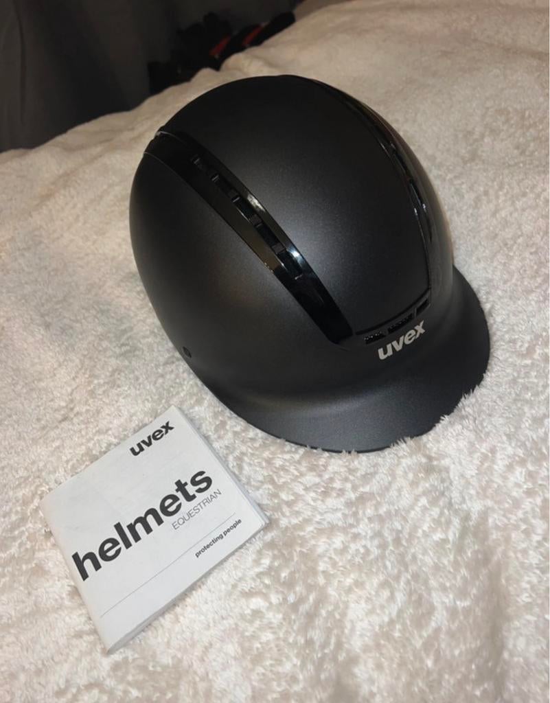 Gloednieuwe Uvex cap!, Dieren en Toebehoren, Paardrijkleding, Ophalen of Verzenden, Nieuw, Overige soorten, Cap