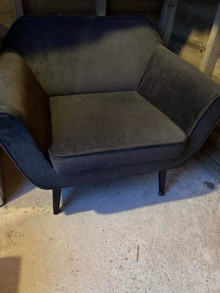 Woood Rocco fauteuil in warm groen velours - Zo goed als nie, Huis en Inrichting, Ophalen of Verzenden, Zo goed als nieuw, Stof