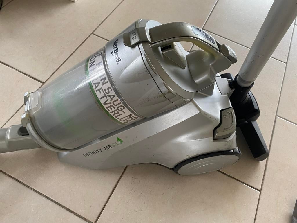 Stofzuiger zonder zak Dirt devil Infinity VS, werkt prima, Ophalen, Gebruikt, Stofzuiger, Minder dan 1200 watt