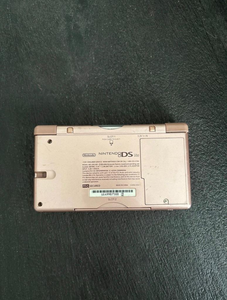 Nintendo DS Lite - Roze met Mario hoesje, Spelcomputers en Games, Spelcomputers | Nintendo DS, Gebruikt, Ophalen of Verzenden