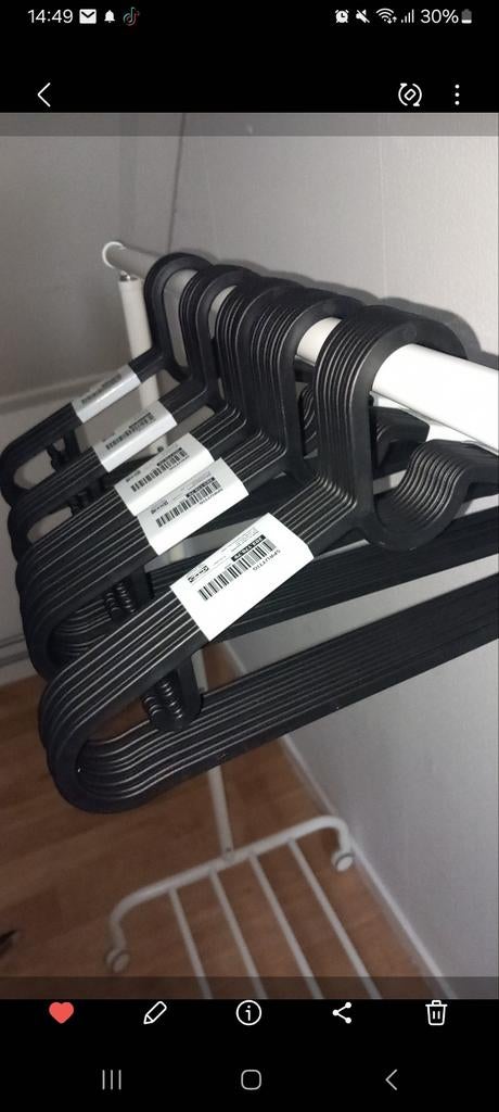 IKEA SPRUTTIG Kledinghangers - Zwart (10 stuks), Kleding | Dames, Kledinghangers, Ophalen of Verzenden, Nieuw, Kunststof, Kinderen en Volwassenen