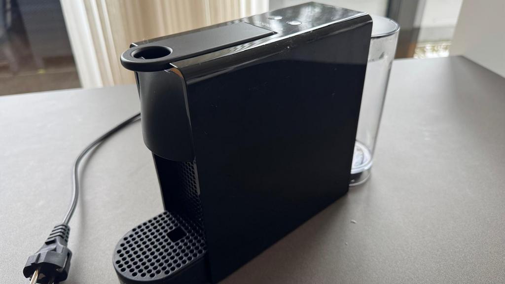 Krups Nespresso Essenza Mini XN110, Witgoed en Apparatuur, Koffiezetapparaten, Ophalen of Verzenden, Zo goed als nieuw, Espresso apparaat