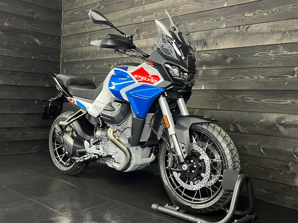 Moto Guzzi V100 STELVIO DUECENTO TRIBUTO (bj 2026), Bedrijf, Meer dan 35 kW, Toermotor, 1042 cc