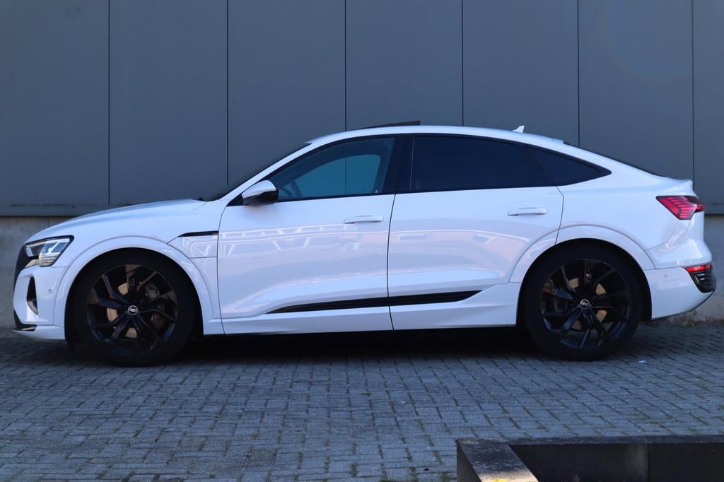 Audi Q8 Sportback e-tron 55 quattro Advanced Edition 115 kWh, Auto's, Audi, Automaat, 131 €/maand, 600 km, Origineel Nederlands