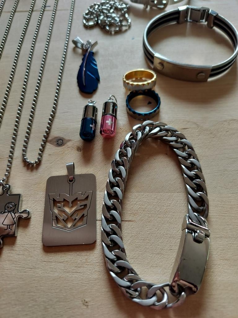 Partij sieraden, nieuw en ongedragen, Verzenden, Nieuw